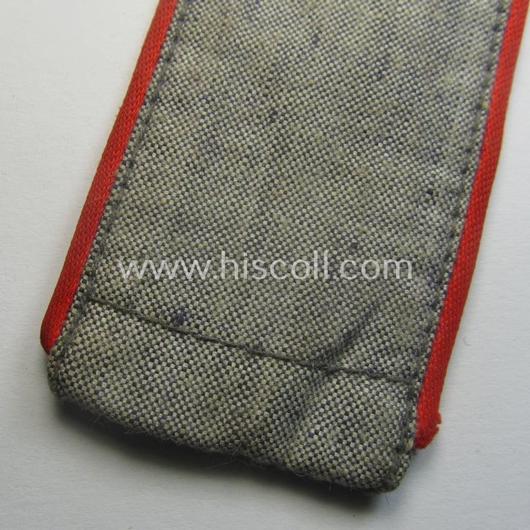 Single, WH (LW) 'blaumelliertes' shoulderstrap: 'Soldat der Flak-Art.Trpn.'