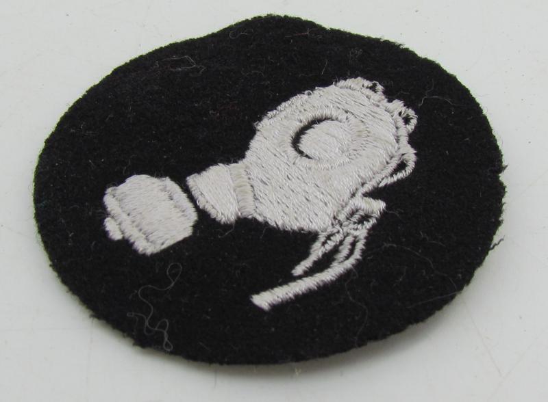 Waffen-SS 'Gasschutzenunteroffizier' Specialty Patch