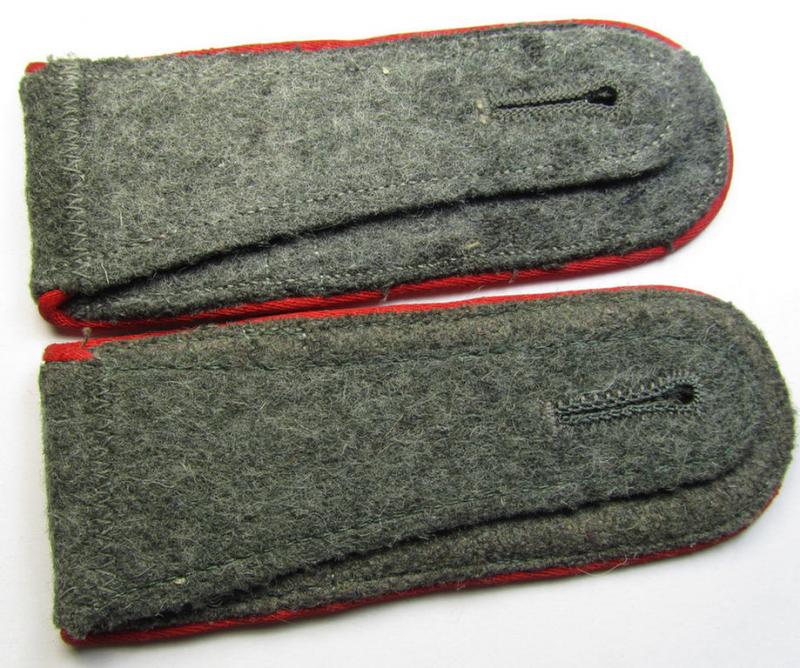 Fully matching - and actually scarcely seen! - pair of 'Ostvölker'- (ie. 'ROA'-) related shoulderstraps showing the bright-red-coloured piping (and having a single-pieced- and horizontally-mounted rank-stripe 'off-factory'-attached)