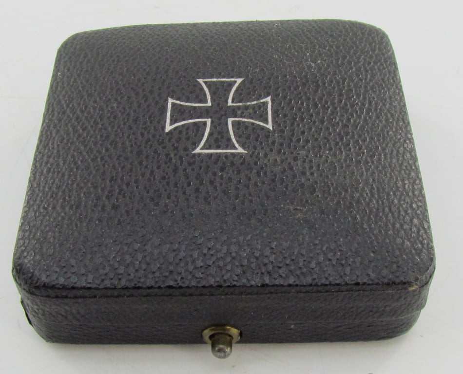 Iron cross 1st class ( EK1 ) Brass Core in Case