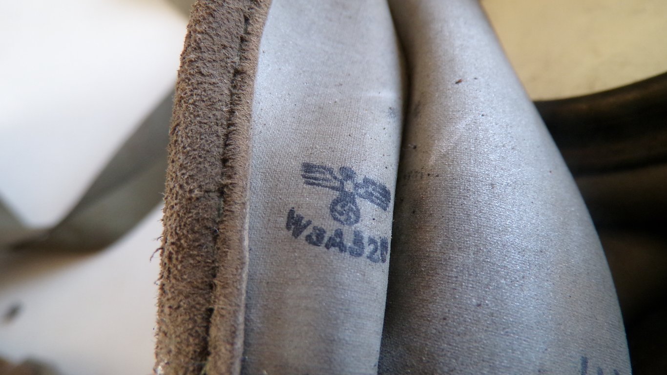 GM38 Auer Gas Mask (Luftschutz Issue)