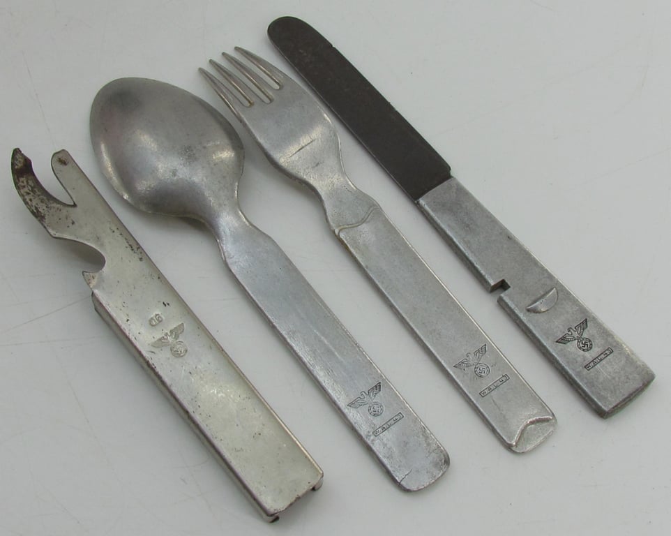 Wehrmacht Heer field cutlery set marked WAL 43