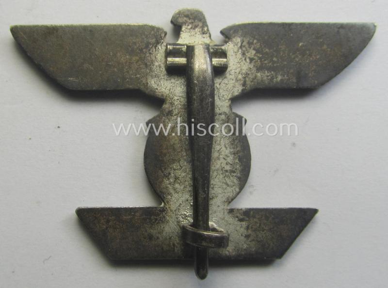 Moderately used- ie. worn, 'Wiederholungsspange zum EK I. Klasse' (or: bar to the WWI IC first-class) as was produced by the (desirable!) maker (ie. 'Hersteller'): 'Eugen Schmidthaussler'