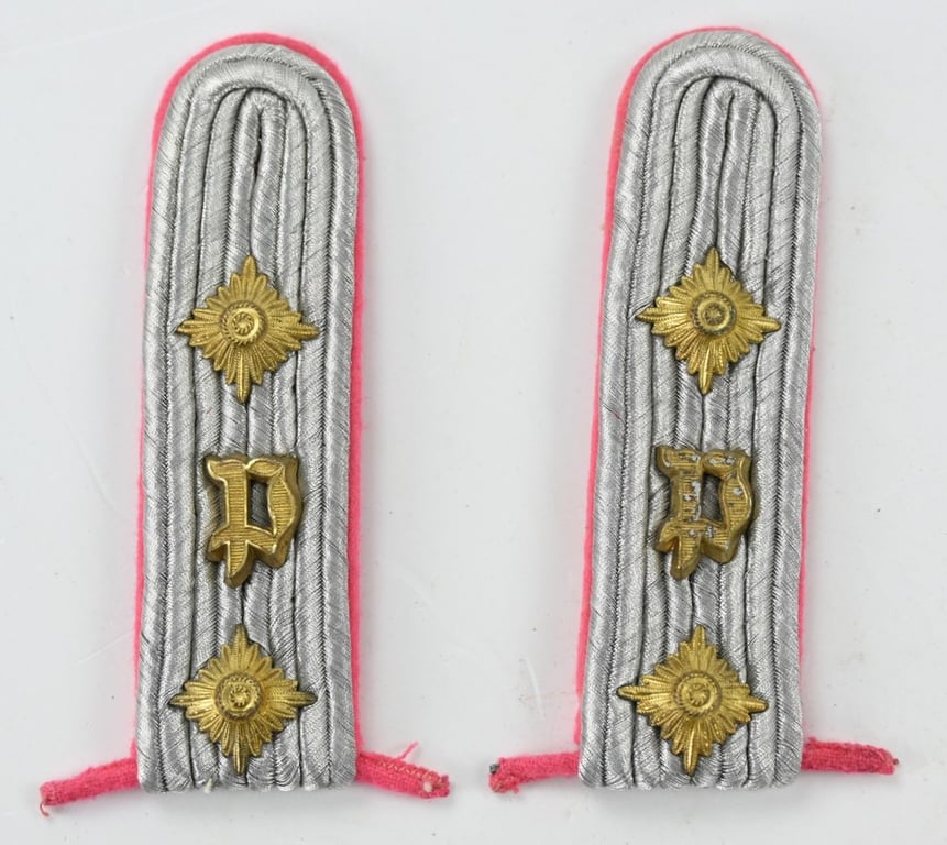 German WH Panzer Officer's Shoulderboard Set