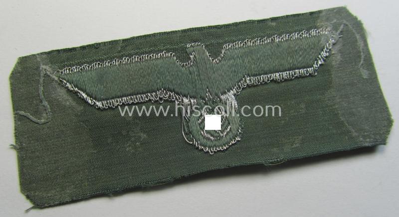 Superb - and not that easily encountered! - WH (Heeres) 'flatwire'-woven, officers'-type overseas cap-eagle (ie. 'Offiziersadler für Schiffchen') as was also intended for usage on the: 'Knautschmützen o. Alter-Art-Schirmmützen' ie. visor-caps