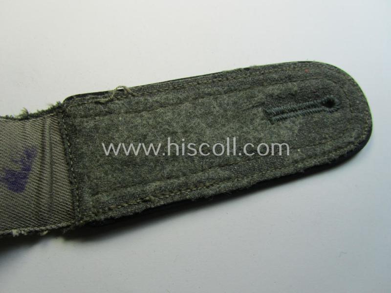 Single, mid-war-period WH (Heeres): 'M43'-pattern, NCO-type shoulderstrap as piped in the black-coloured branchcolour as was intended for usage by an: 'Unteroffizier der Pionier-Truppen'