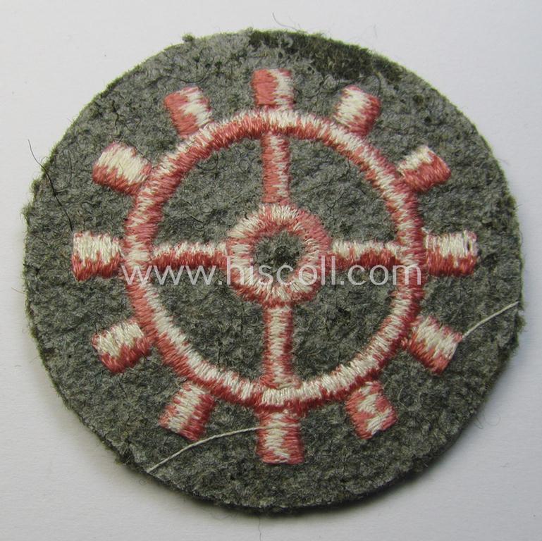 WH (Heeres ie. 'Panzer'-) trade- ie. special-career-patch as was intended for a: 'Panzerwarte o. Kfz.-Warte II' (ie. 'Panzer'- and/or vehicle mechanic)