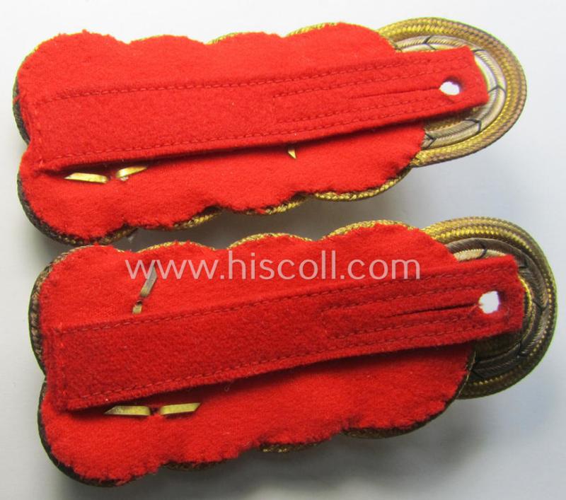 Pair of general-officers'-pattern shoulderboards: 'Generaloberst'