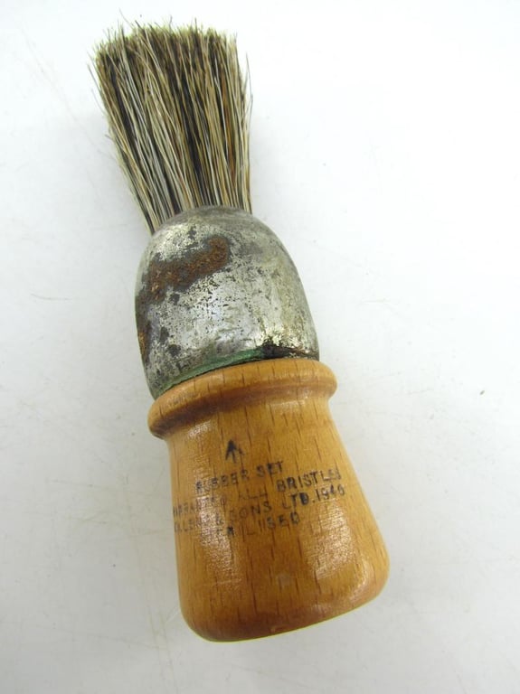 British WWII Shaving Brush ( 1940 )