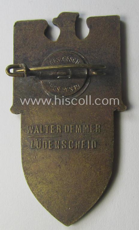 Commemorative - and fairly luxuriously styled! - golden-coloured, N.S.D.A.P.-related 'tinnie' being a maker- (ie. 'Walter Demmer'-) marked example depicting an illustration of an eagle and bearing the text: 'N.S.D.A.P. Gautag - Pommern - 1933'