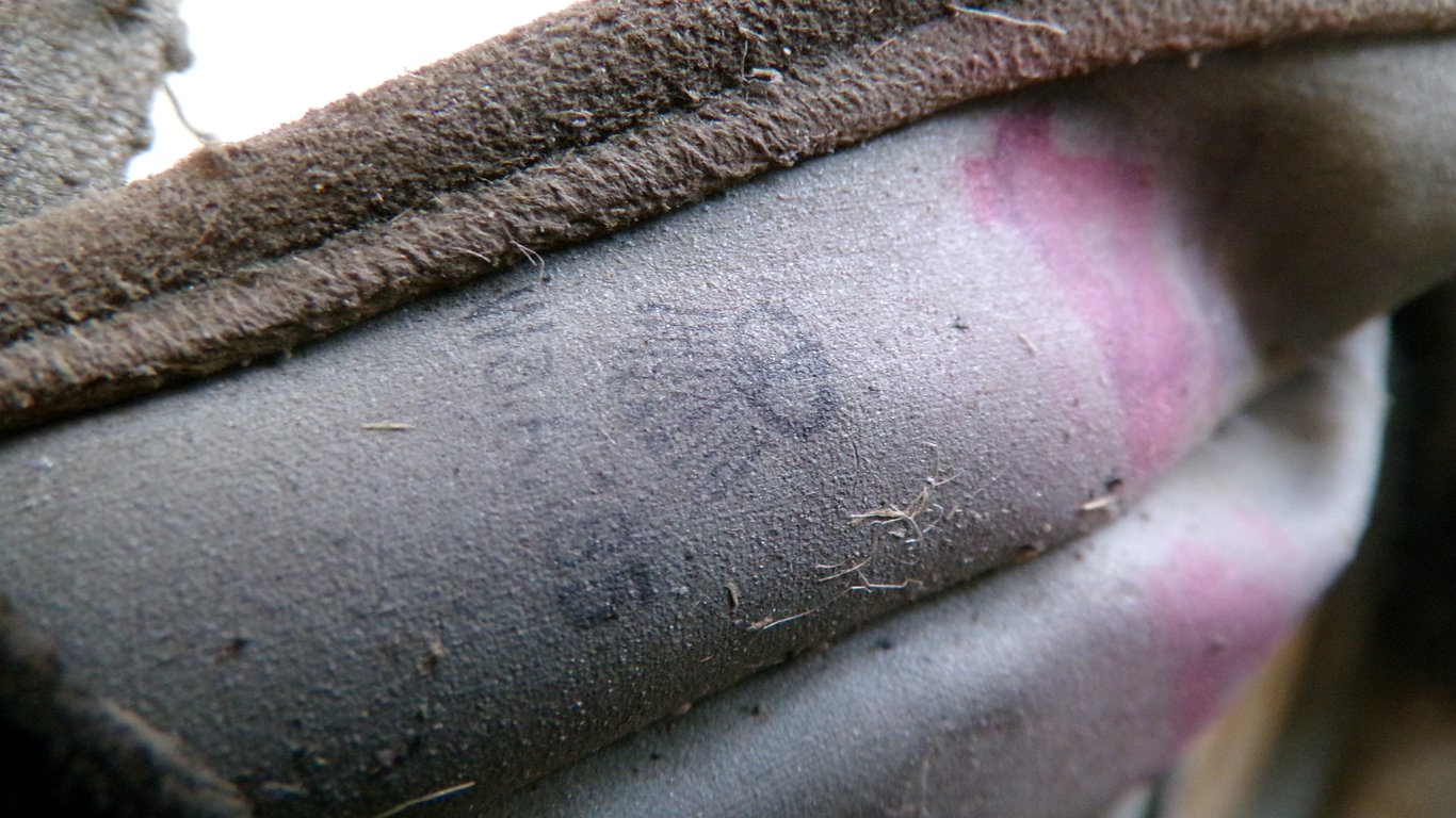 Wehrmacht M30 Gas Mask & Matching 1938 Canister