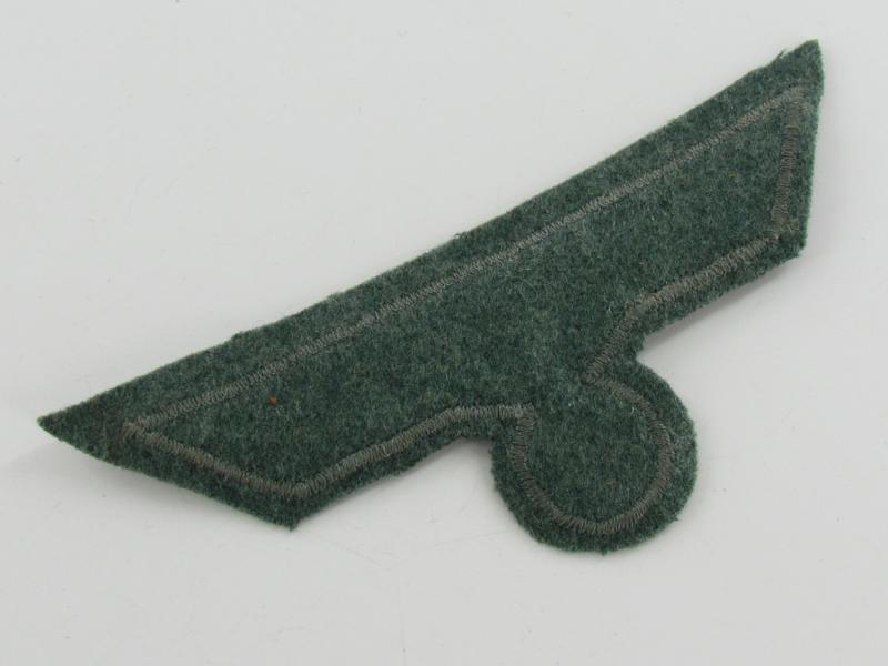 M33 army (Heer) ‘BeVo’ flatwire breast eagle