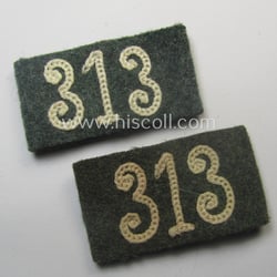 Pair of WH (Heeres) 'Infanterie'-related, 'Schulterstück-Überschuben': 'Soldat des...