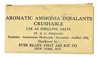 US WW2 Ammonia Inhalants package