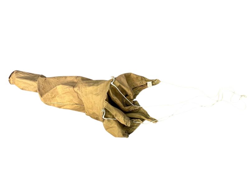 British WW2 Early Parachute-Extractor