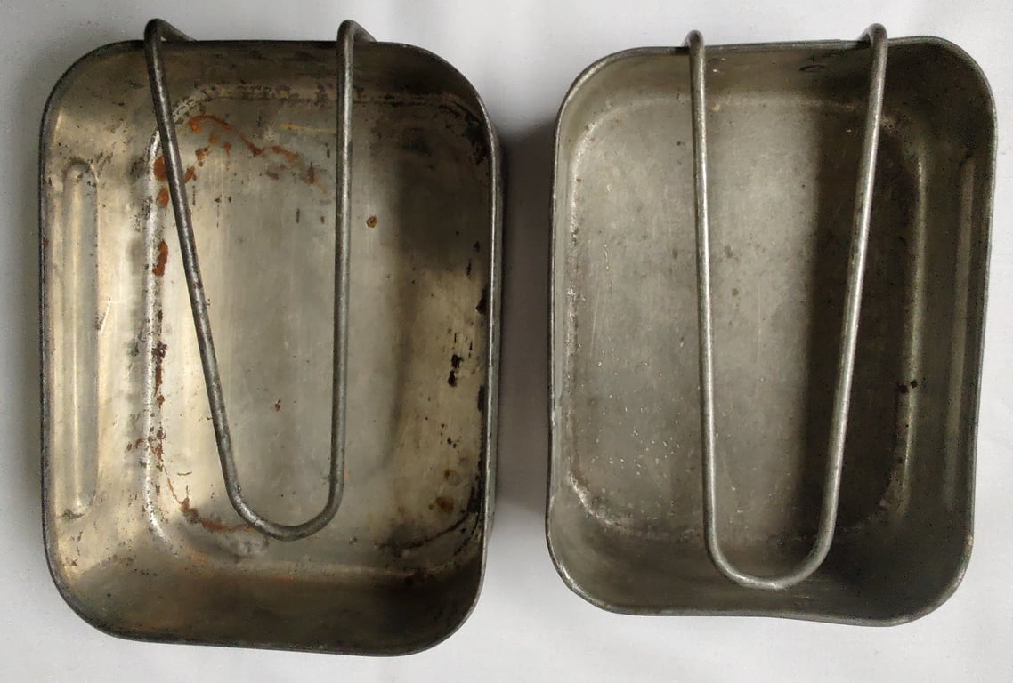 A pair of WW2 British Army messtins
