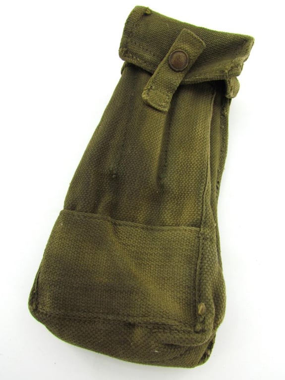 British WWII Basic Pouches ( Blancoed )