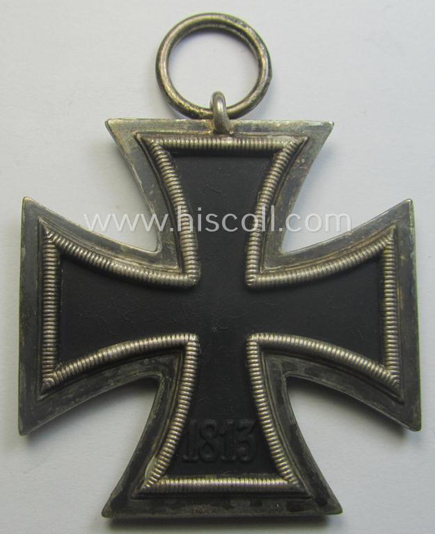 'Eisernes Kreuz II. Klasse' being a clearly maker- (ie. '24'-) marked example by the: 'AG der Hanauer Plakettenhersteller'