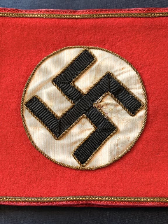 GERMAN WWII AUTHENTIC NSDAP POLITICAL LEADERS THIRD REICH GAU LEVEL ARMBAND WITH RZM PAPER TAG.