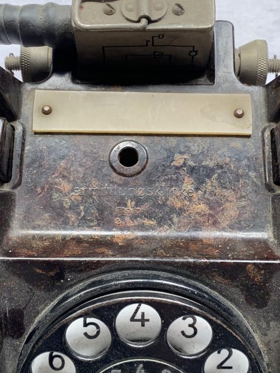 Rotary Desk (Field) Telephone 'Vermittlungsklinke' -1940-