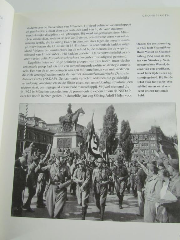 Book : De geschiedenis van de Gestapo, 1933-1945