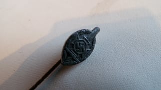 NSKOV Veterans Lapel Pin – RZM M1/52