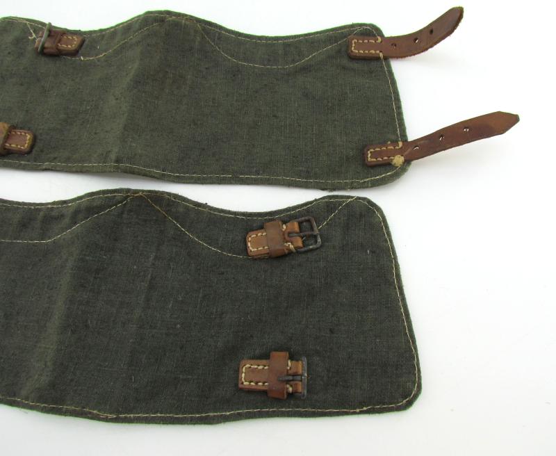 Pair of late war M37 pattern gaiters or Gamaschen