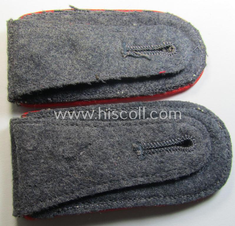 Attractive - and/or fully matching! - pair of WH (Luftwaffe) NCO-type shoulderstraps as was intended for usage by a: 'Wachtmeister o. Feldwebel eines Flakartillerie-Regiments o. Abteilungs'