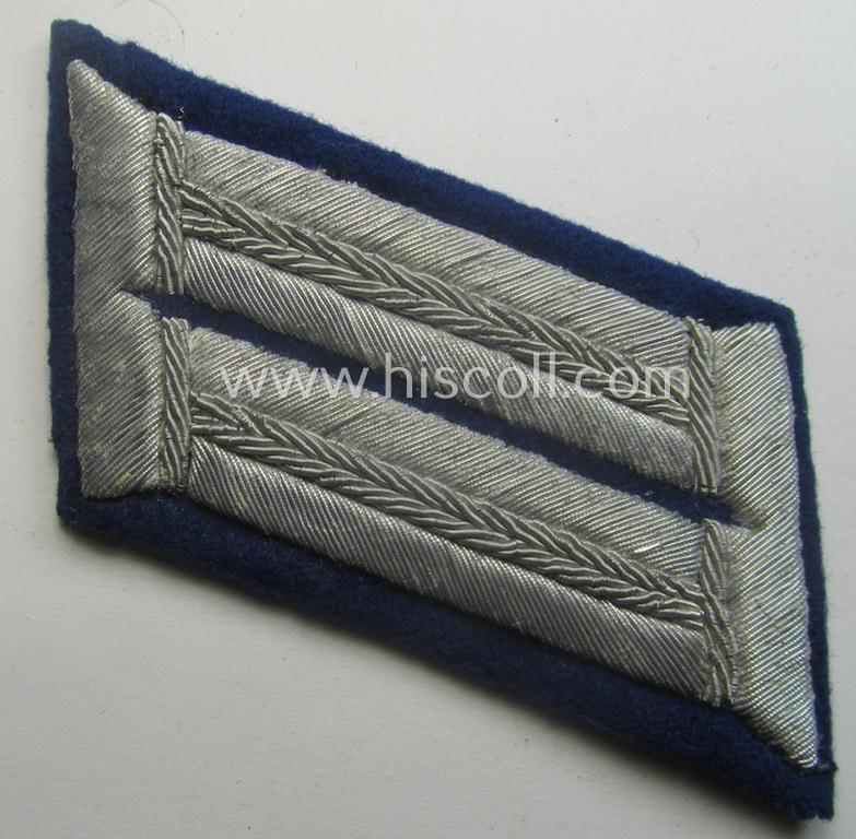 Pair of WH (Heeres) officers'-type, so-called: 'Waffenrock'- (ie. dress-) collar-tabs (ie. 'Kragenspiegel'): 'Offizier o. Arzt eines Sanitäts-Abts. o. Rgts.'