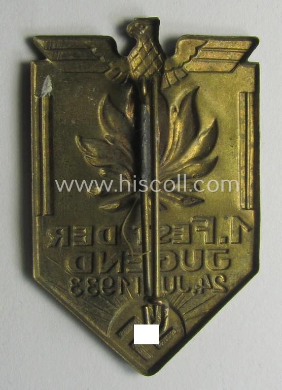 Attractive - and scarcely encountered! - HJ o. DJ- (ie.'Hitlerjugend o. Deutsches Jungvolk') related 'tinnie' being a non-maker-marked example as executed in golden-toned metal and showing the text: '1. Fest der Jugend - 24 Juni 1933'