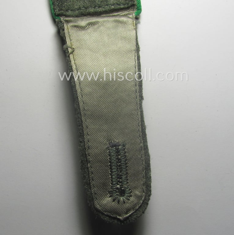 Single, 'M41- o. M43'-pattern WH (Heeres) EM-type shoulderstrap: 'Soldat der Jäger- o. Gebirgsjäger-Trpn.'