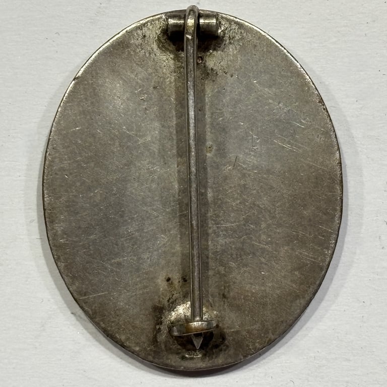 WH Wound Badge in Silver "13" Gustav Brehmer