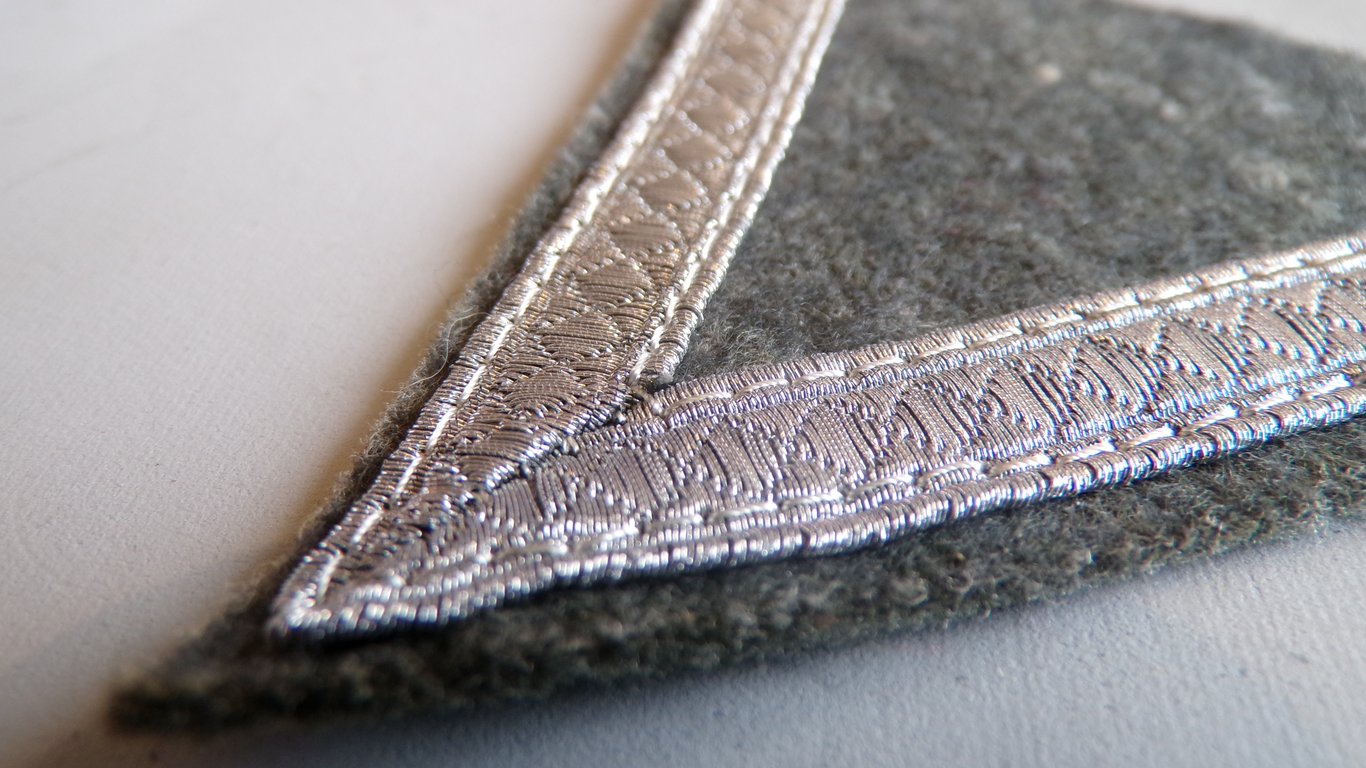 Luftwaffe Gefreiter Sleeve Rank Chevron
