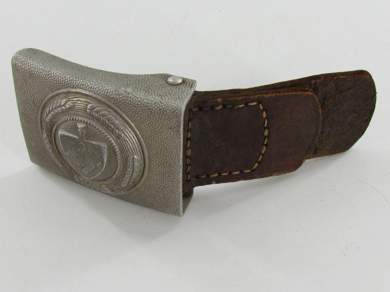 Tabbed RAD Buckle Marked NH 37