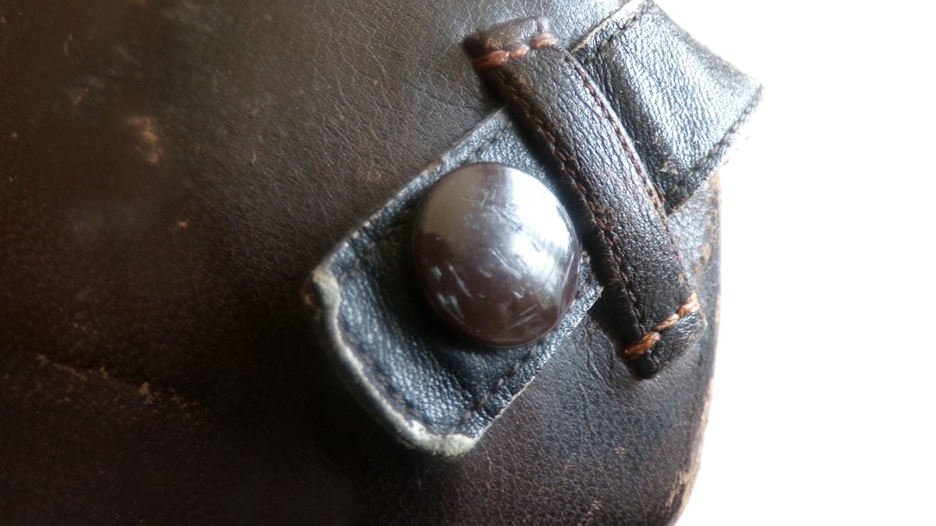 Rare, Complete Luftwaffe SSK 90 helmet
