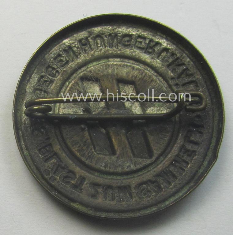 Rarely encountered - and I deem early-period! - 'Allgemeine-SS'-related 'tinnie' (ie. 'Veranstaltungs o. Spendenabzeichen') being a non-maker-marked example showing the Rune-signs and text: 'SS blast zum Sammeln gegen Hunger u. Kälte'