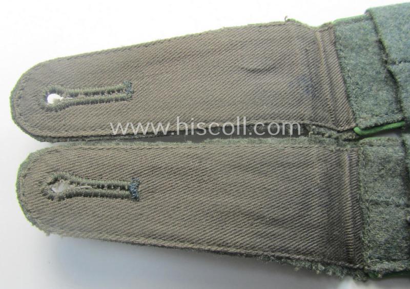 Pair of early- (ie. mid-) war-period (ie. 'M40 o. M43'-pattern), WH (Heeres) EM-type shoulderstraps as was intended for a: 'Soldat des Panzergrenadier-Regiments 15' and that comes with its period-attached 'Überschübe'-pair