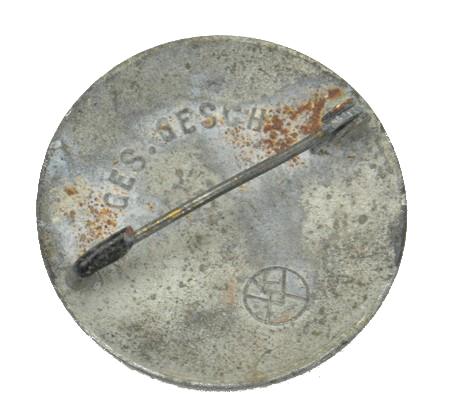 German DRK "helferin" badge