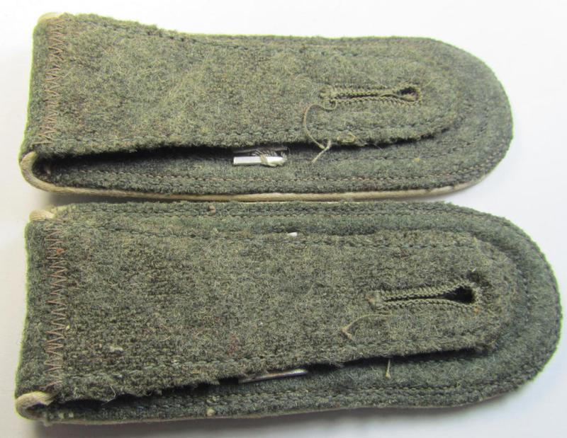 Superb - and fully matching! - pair of neatly 'cyphered', WH (Heeres) 'M41/M43'-pattern shoulderstraps as was intended for usage by a: 'Feldwebel des Infanterie-Rgts. 462' and that comes as recently found