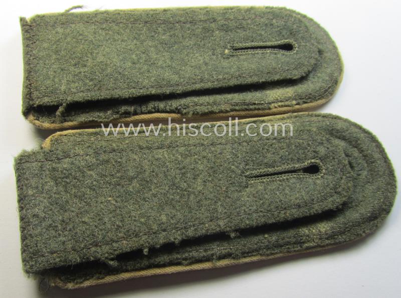 Pair of WH (Heeres) NCO-type shoulderstraps: 'Feldwebel eines Infanterie-Regiments'