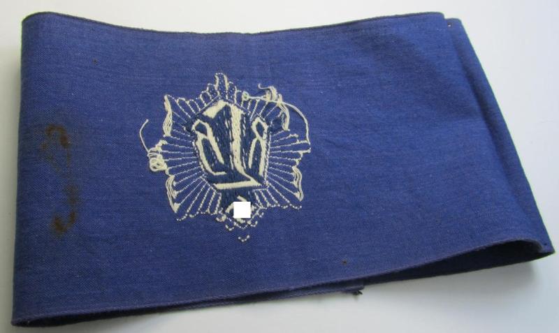 Attractive, darker-blue-coloured so-called: RLB (or: 'Reichsluftschutzbund') 'Amtsträger'-armband depicting the typical 'RLB'-logo (with lettering) and showing an interwoven 'Ges.Gesch.'-patent-pending-designation