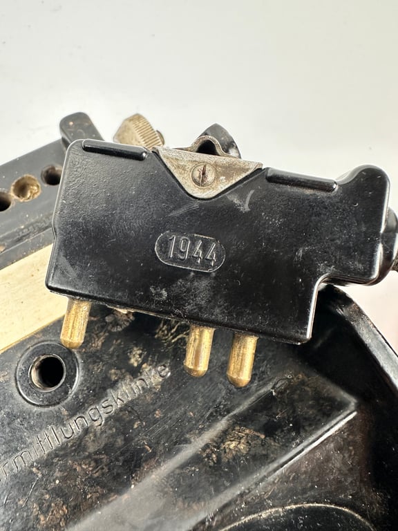 Wehrmacht "Bakelite" Field Telephone with Dial 1942