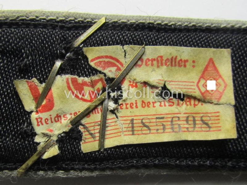 Superb - fully matching albeit clearly used! - white-piped, so-called: 'Reiter-HJ' (ie. 'HJ-Streifendienst') shoulderstrap-pair as was intended for a: 'HJ-Gefolgschaftsführer' who was attached to the: 'Bann 453' (453 = Holzminden)