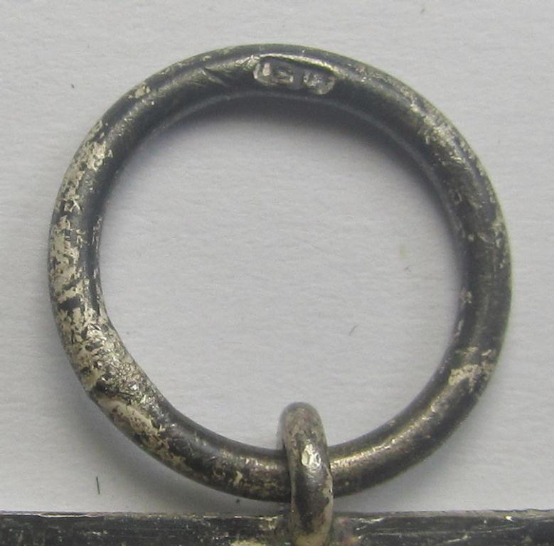 Attractive, 'Eisernes Kreuz 2. Kl.' (ie. Iron Cross 2nd Class) being a maker- (ie. '13'-) marked example that comes stored in its period 'Zellstoff'-based pouch as was produced by the: 'Gustav Brehmer'-company