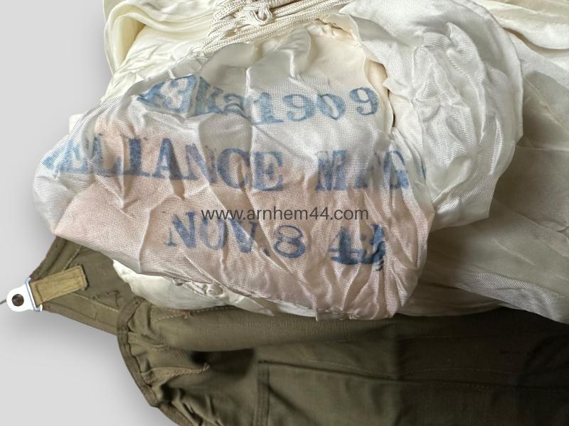 U.S. Type A-3 Chest Pack and Parachute -Nov. 1943-