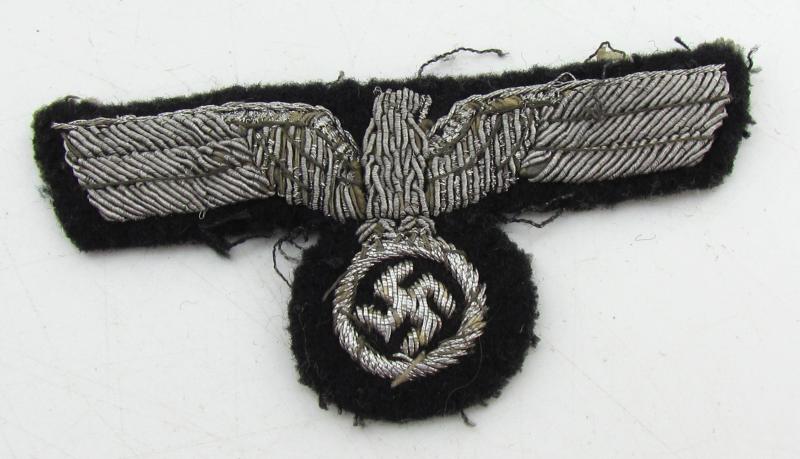 Wehrmacht (Heer) black Panzer officer bullion breast eagle