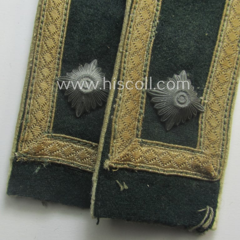 Pair of WH (Heeres) 'M40'-pattern (carefully 'cut-off a tunic' and 'standard-issued'!) NCO-type shoulderstraps: 'Feldwebel eines Infanterie-Rgts.'