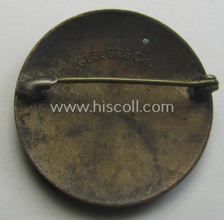 DRK (ie. 'Deutsches Rotes Kreuz' or German Red Cross) 'Ges.Gesch.'-marked nurses'-badge: 'Helferin'