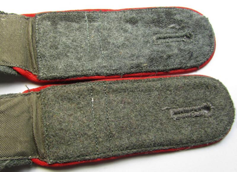 Fully matching - and actually scarcely seen! - pair of 'Ostvölker'- (ie. 'ROA'-) related shoulderstraps showing the bright-red-coloured piping (and having a single-pieced- and horizontally-mounted rank-stripe 'off-factory'-attached)
