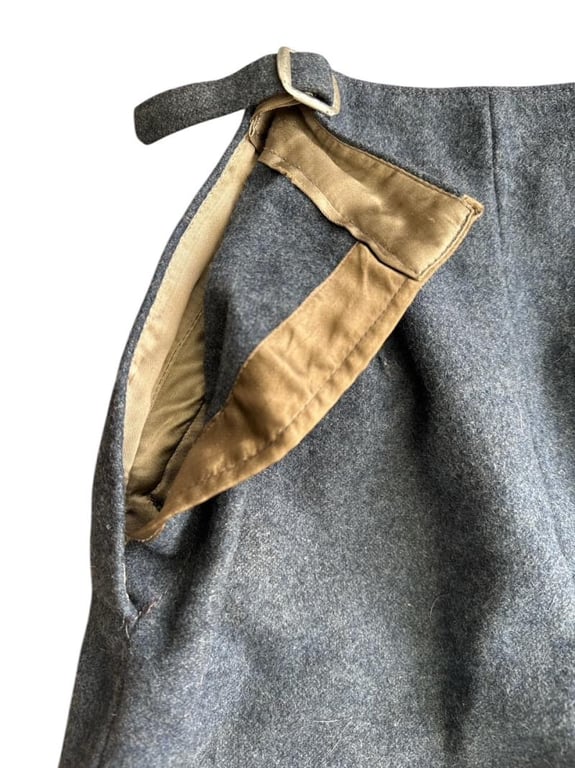 Luftwaffe Flakhelferin (AA helper) M44 trousers
